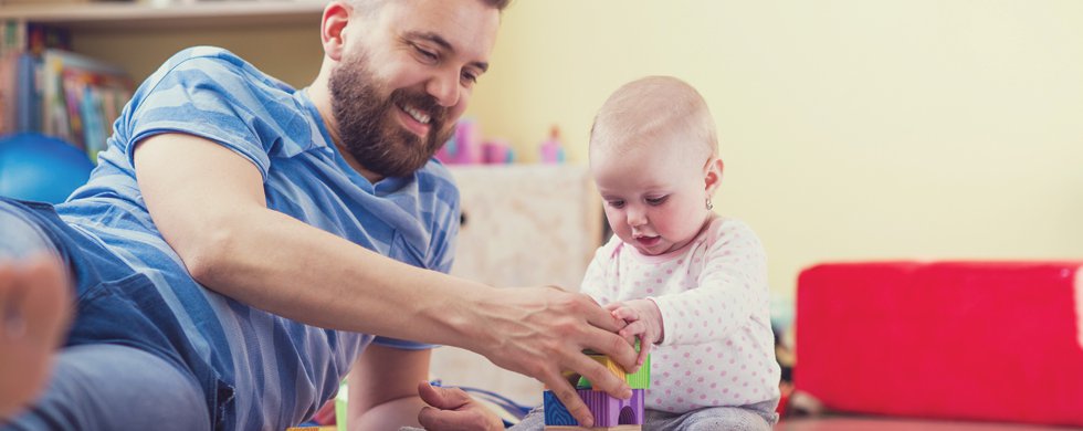 father-baby-cows-milk-allergy-header